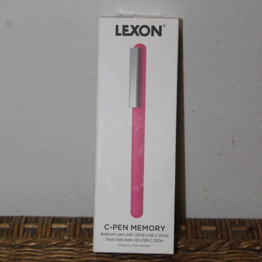 Lexon.  C-Pen Memory.  Ballpoint pen w/ 32 GB USB-C Drive